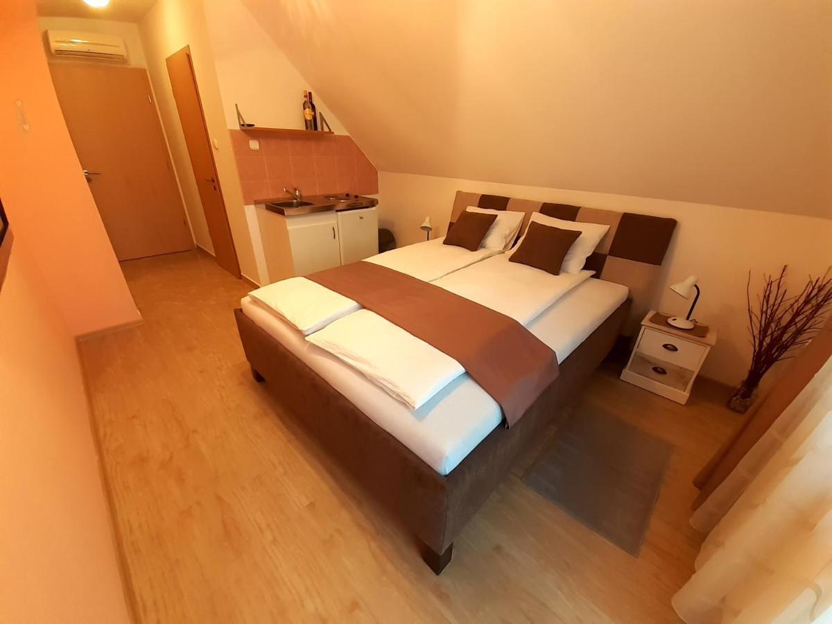 Pacsirta Vendeghaz Otel Egerszalók Dış mekan fotoğraf