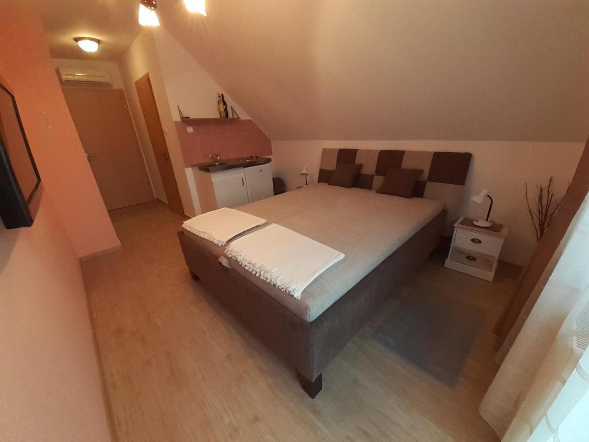 Pacsirta Vendeghaz Otel Egerszalók Dış mekan fotoğraf